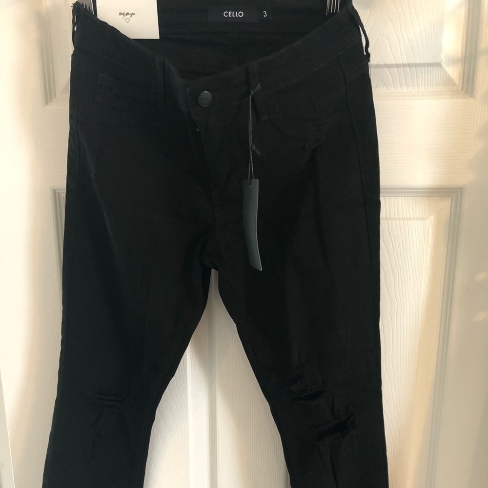 NWT black ripped jeans